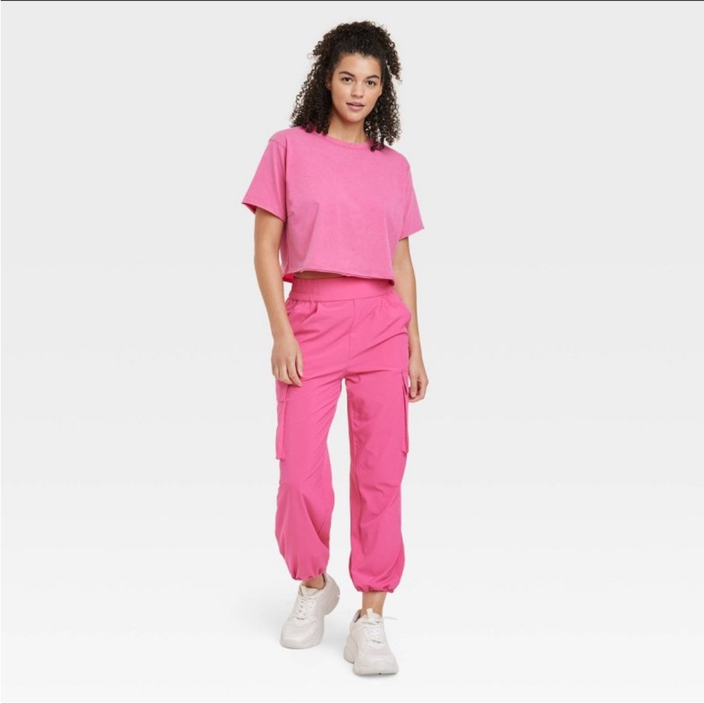 Women’s Cropped Boxy Tee Shirt - Picture 3 of 3